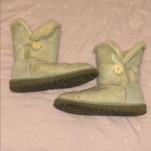 Ugg Bailey Button Boot- Sand